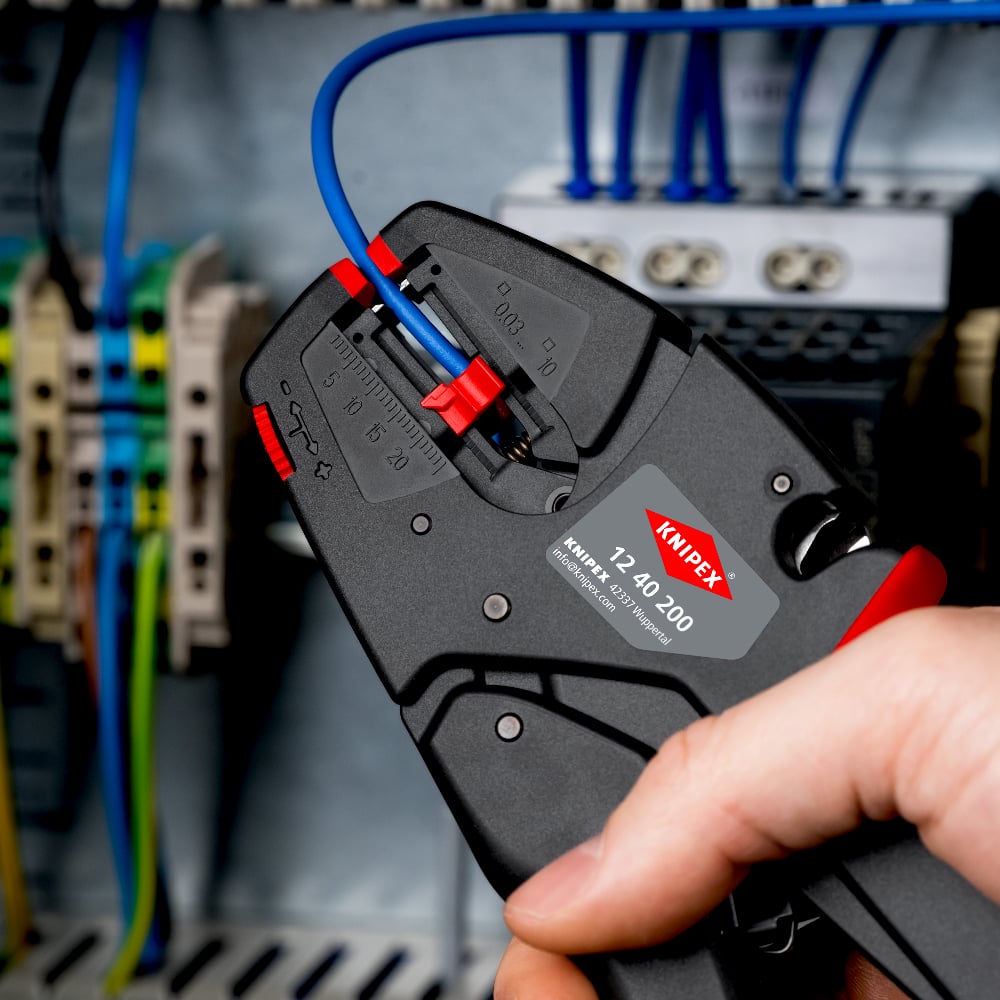 Knipex EvoStrip 12 40 200 Abisolierzange - Anwendung