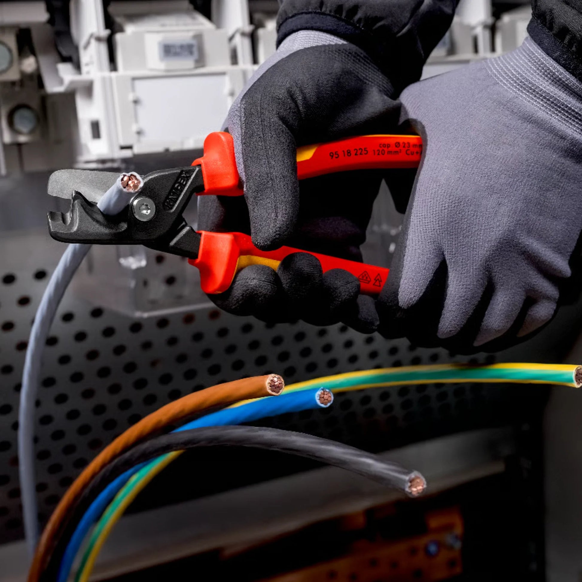 Knipex - Werk VDE StepCut XL Kabelschere 95 18 225 von Knipex bei Kabelkaufhaus - 4003773089964 - 9518225 - Kabelschere