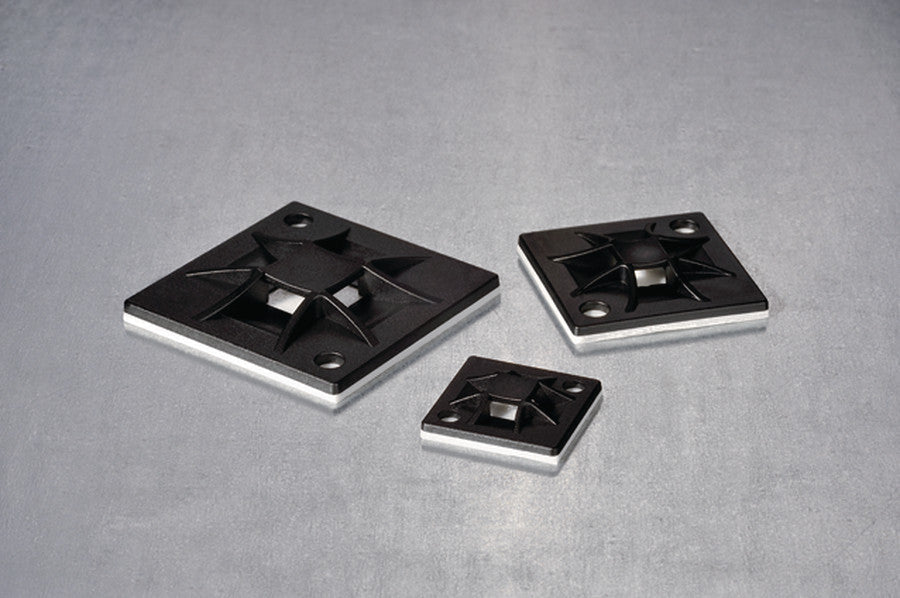 Montagesockel für Kabelbinder – Produktbild schräg
